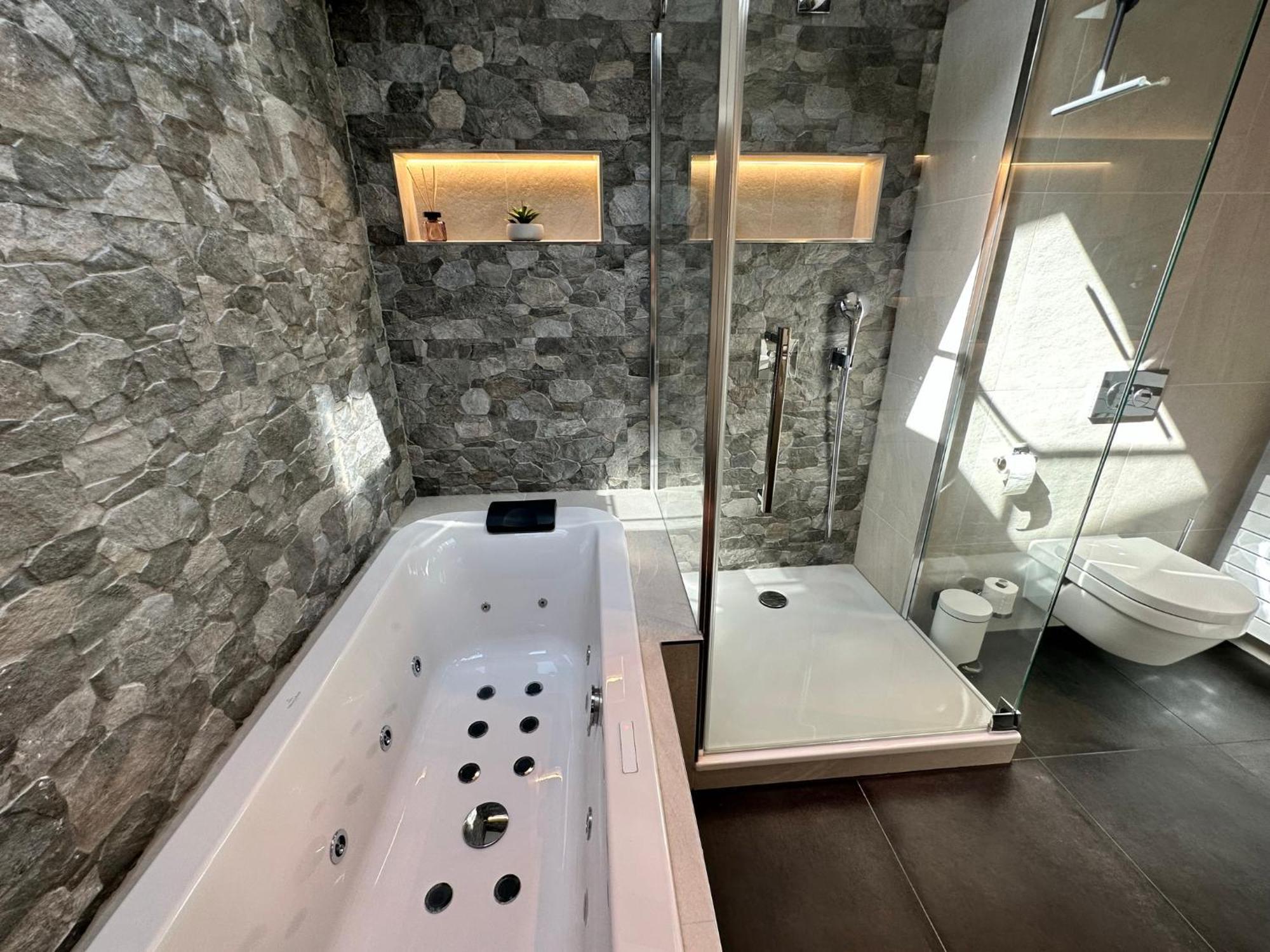 Alpenoase Schliersee - Grosse Suite Mit Sauna Oder Gemuetliche Studio Appartements Exterior photo